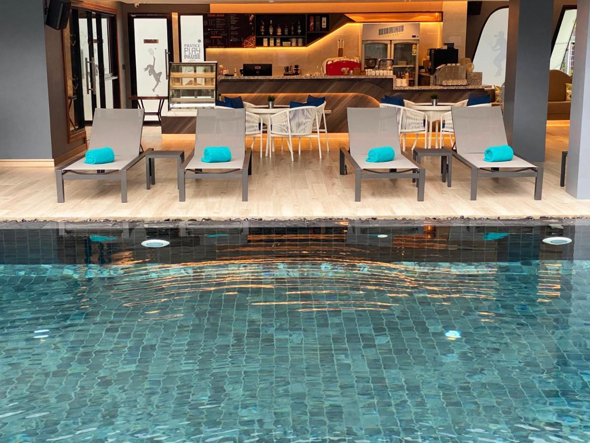 The Oceanic Sportel Phuket - Sha Extra Plus Екстериор снимка The pool at the hotel