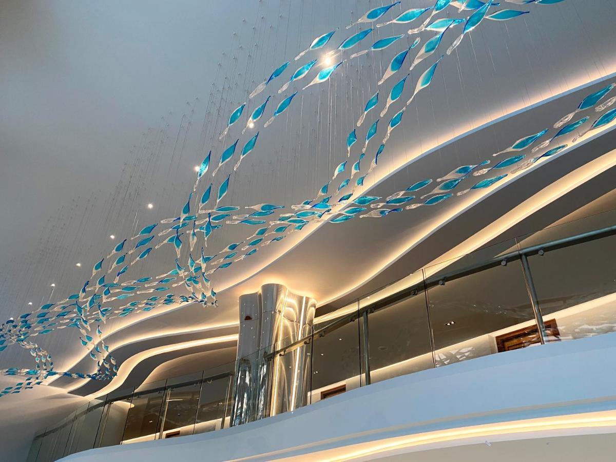 The Oceanic Sportel Phuket - Sha Extra Plus Екстериор снимка The ceiling of the lobby