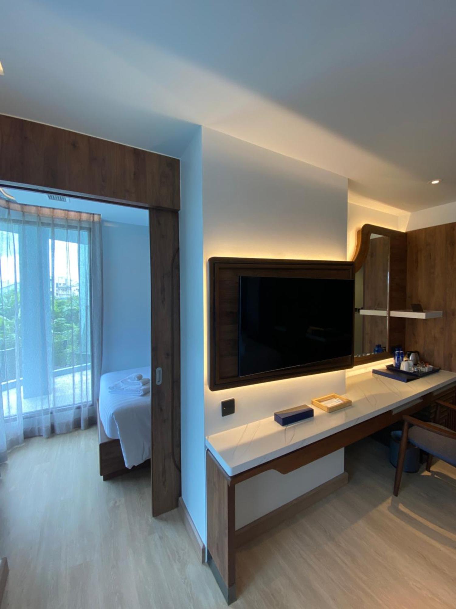 The Oceanic Sportel Phuket - Sha Extra Plus Екстериор снимка A room at the hotel
